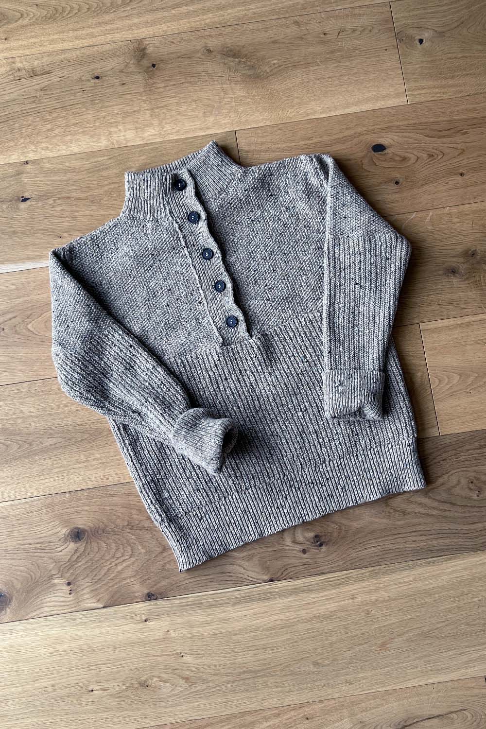 oat_henley_front.jpg?v=1665093584
